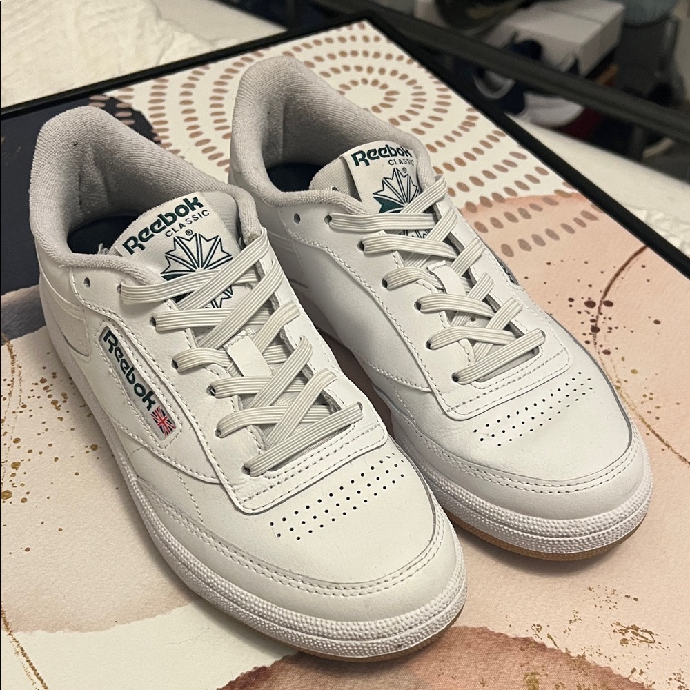 Reebok women’s club C 85 shoes